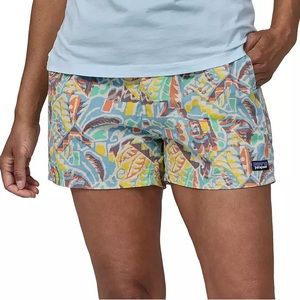 Patagonia Women’s Funhoggers Shorts - m, 4” NWT